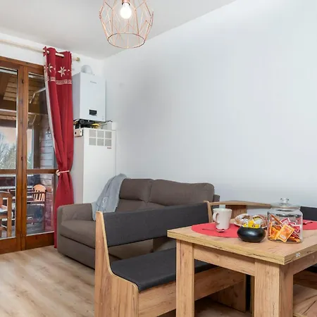 Guesthost - Lovely Flat X6 In Nature With Parking Space 公寓