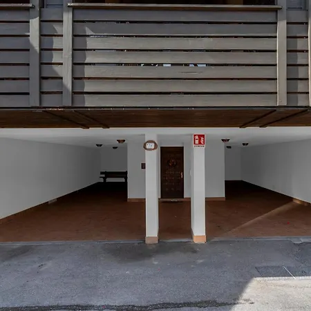 Guesthost - Lovely Flat X6 In Nature With Parking Space 아파트 타르비시오